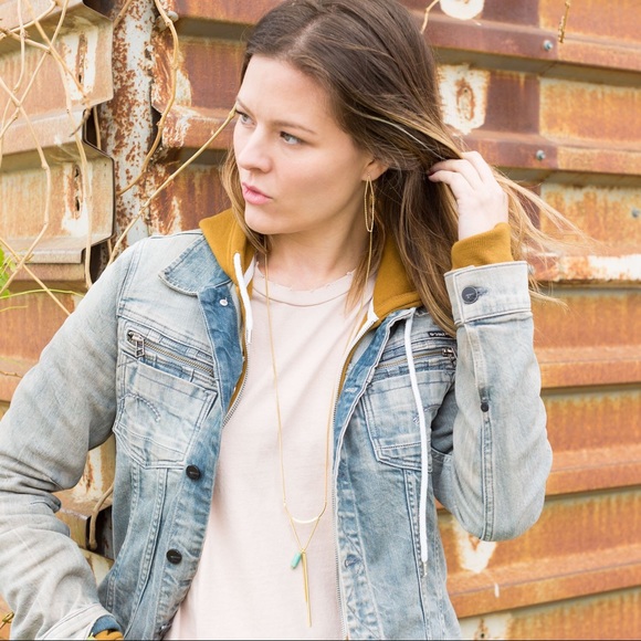 14 karat gold plated chain drop earrings - Picture 3 of 3